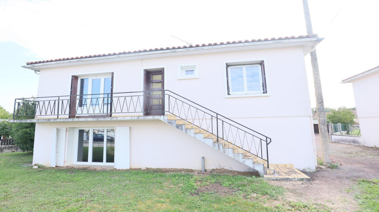 Ma-Cabane - Vente Maison Ruffec, 99 m²