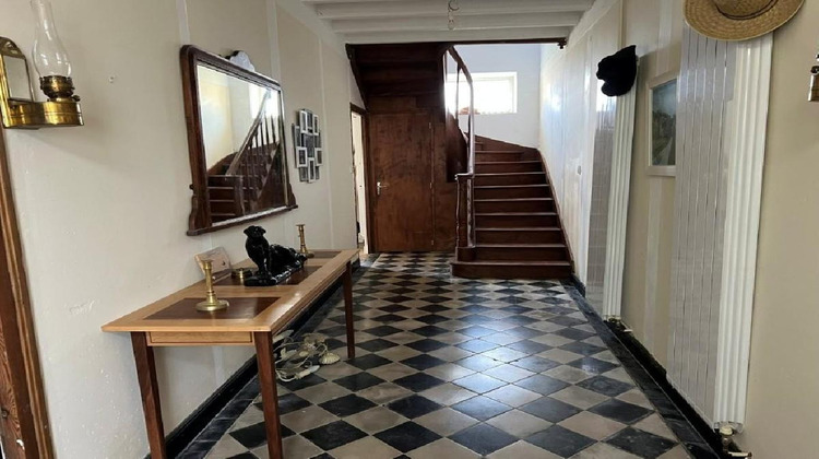 Ma-Cabane - Vente Maison RUFFEC, 187 m²