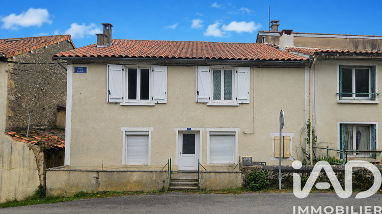 Ma-Cabane - Vente Maison Ruffec, 67 m²