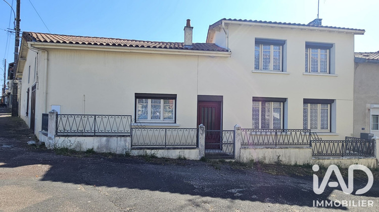 Ma-Cabane - Vente Maison Ruffec, 92 m²