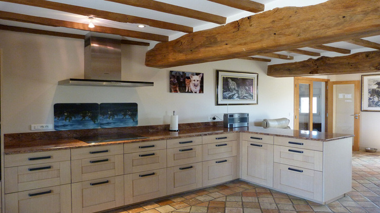 Ma-Cabane - Vente Maison RUILLE-FROID-FONDS, 280 m²