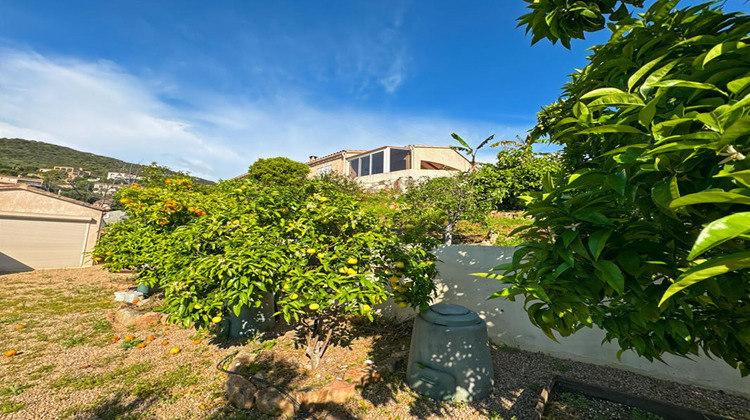 Ma-Cabane - Vente Maison SAGONE, 95 m²