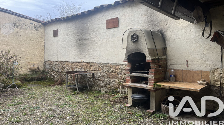 Ma-Cabane - Vente Maison Sail-sous-Couzan, 42 m²