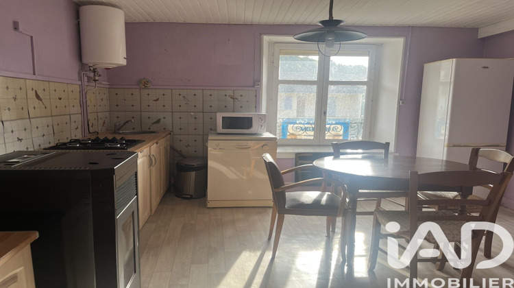 Ma-Cabane - Vente Maison Sail-sous-Couzan, 52 m²