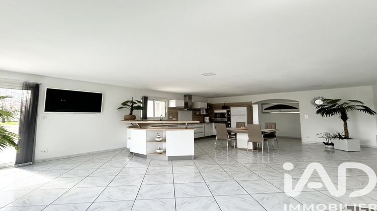 Ma-Cabane - Vente Maison Saint  Pantaleon de Larche, 111 m²
