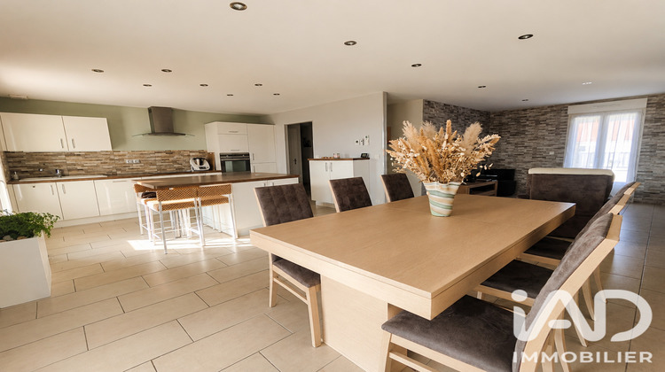 Ma-Cabane - Vente Maison Saint-Étienne-Au-Temple, 114 m²