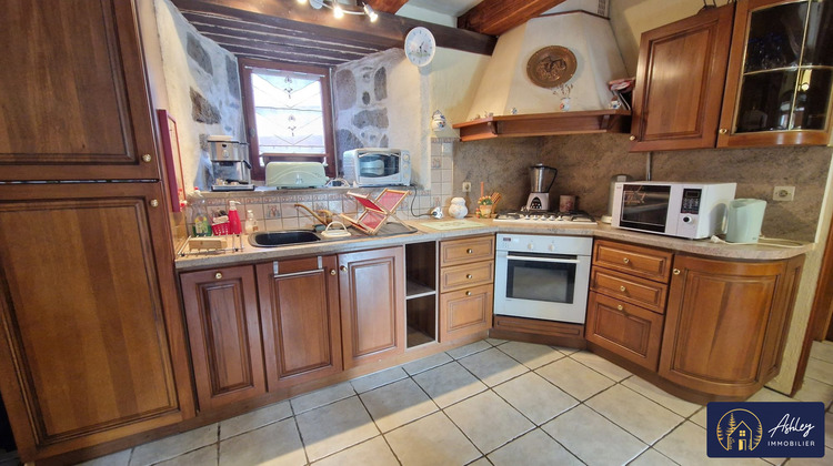 Ma-Cabane - Vente Maison Saint-Étienne-de-Chomeil, 84 m²