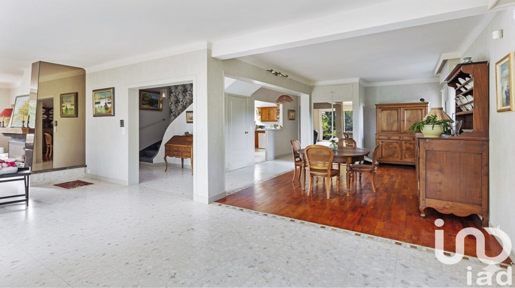 Ma-Cabane - Vente Maison Saint-Étienne-de-Montluc, 204 m²