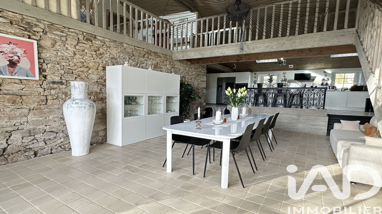 Ma-Cabane - Vente Maison Saint-Étienne-de-Montluc, 256 m²