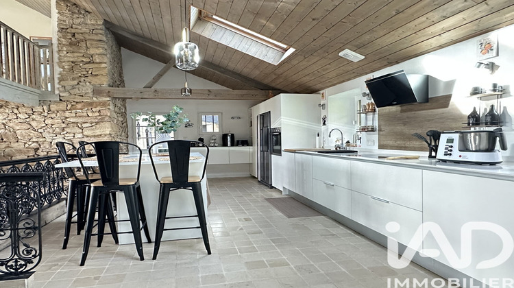 Ma-Cabane - Vente Maison Saint-Étienne-de-Montluc, 256 m²