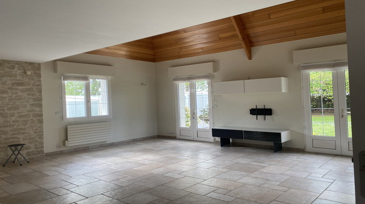 Ma-Cabane - Vente Maison Saint-Étienne-de-Montluc, 144 m²