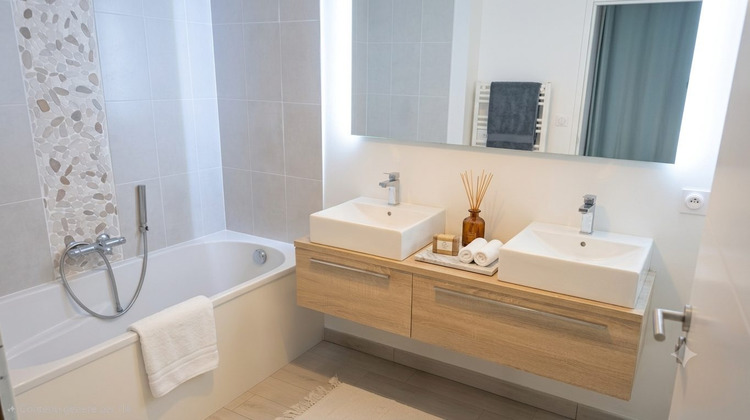 Ma-Cabane - Vente Maison Saint-Étienne-de-Montluc, 121 m²