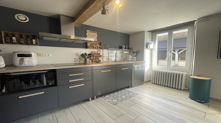 Ma-Cabane - Vente Maison Saint-Étienne-de-Saint-Geoirs, 174 m²