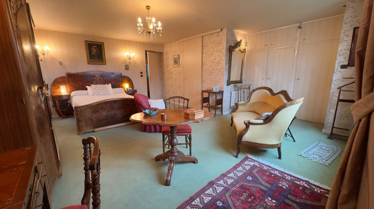 Ma-Cabane - Vente Maison Saint-Étienne-de-Saint-Geoirs, 290 m²