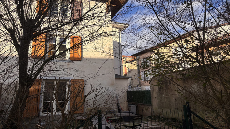 Ma-Cabane - Vente Maison Saint-Étienne-de-Saint-Geoirs, 69 m²