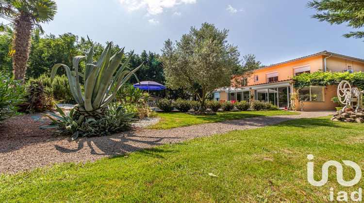 Ma-Cabane - Vente Maison Saint-Étienne-de-Tulmont, 220 m²