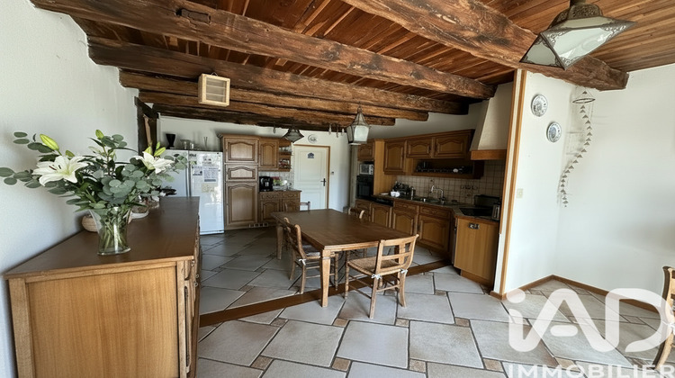 Ma-Cabane - Vente Maison Saint-Étienne-du-Bois, 285 m²