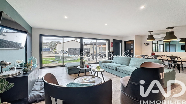 Ma-Cabane - Vente Maison Saint-Étienne-du-Grès, 187 m²
