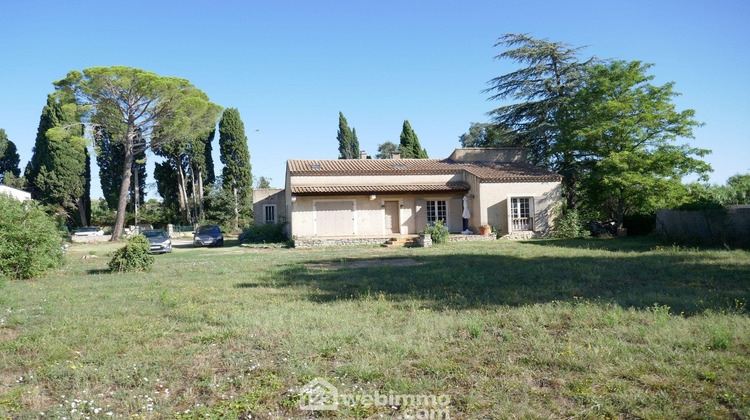 Ma-Cabane - Vente Maison Saint-Étienne-du-Grès, 205 m²