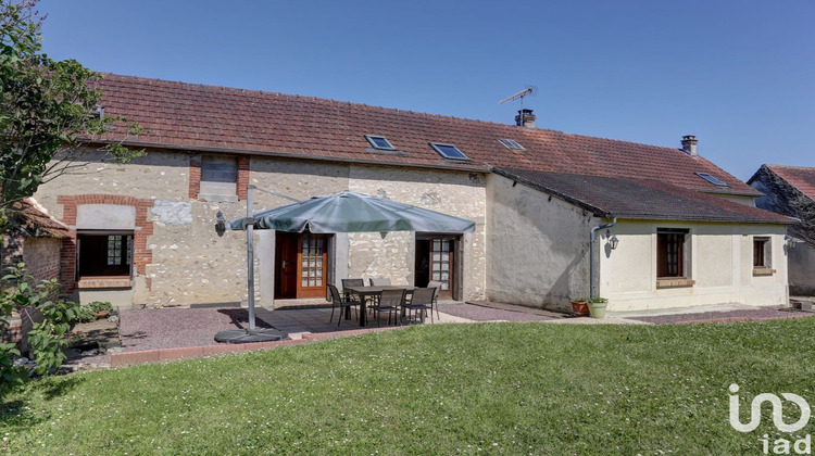 Ma-Cabane - Vente Maison Saint-Étienne-sous-Bailleul, 205 m²