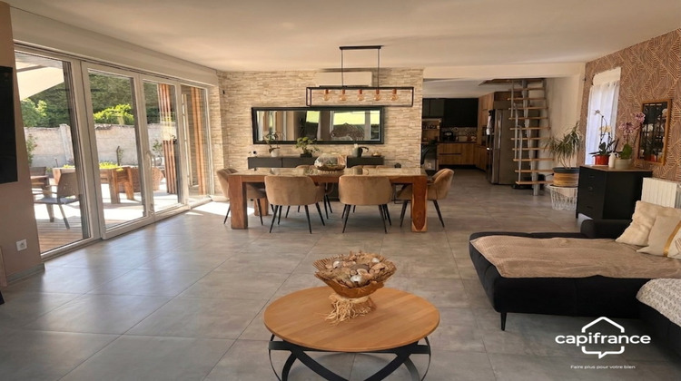 Ma-Cabane - Vente Maison SAINT AMAND LES EAUX, 203 m²