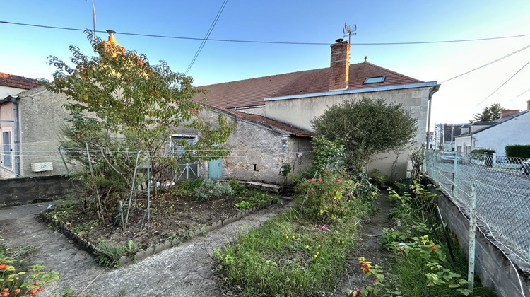 Ma-Cabane - Vente Maison SAINT-AMAND-MONTROND, 175 m²