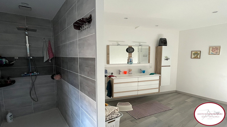 Ma-Cabane - Vente Maison SAINT-AMAND-MONTROND, 225 m²