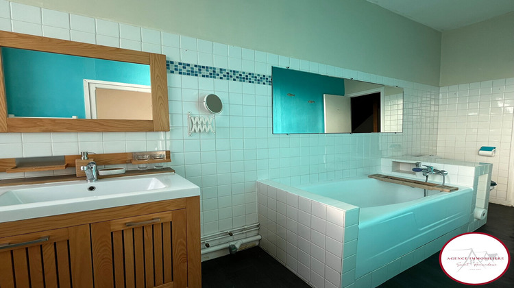 Ma-Cabane - Vente Maison SAINT-AMAND-MONTROND, 202 m²