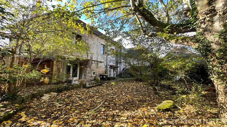 Ma-Cabane - Vente Maison SAINT-AMAND-MONTROND, 250 m²
