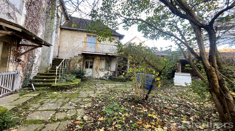 Ma-Cabane - Vente Maison SAINT-AMAND-MONTROND, 250 m²