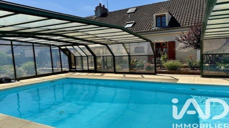 Ma-Cabane - Vente Maison Saint-Amand-Montrond, 221 m²