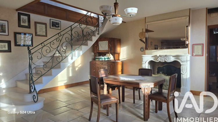 Ma-Cabane - Vente Maison Saint-Amand-Montrond, 221 m²