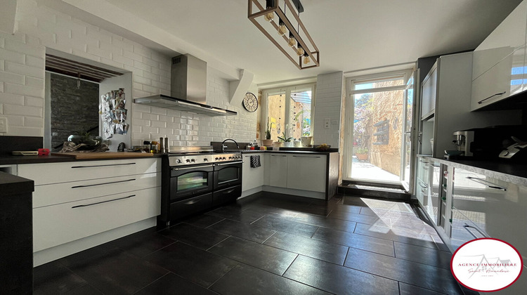 Ma-Cabane - Vente Maison SAINT-AMAND-MONTROND, 189 m²