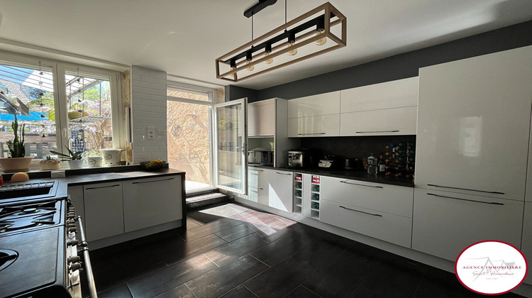 Ma-Cabane - Vente Maison SAINT-AMAND-MONTROND, 189 m²