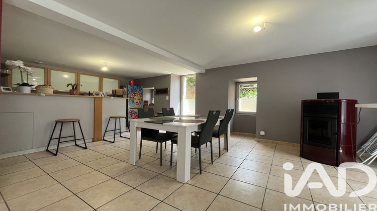 Ma-Cabane - Vente Maison Saint-Amand-sur-Sèvre, 97 m²
