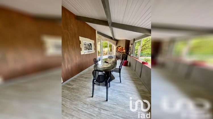 Ma-Cabane - Vente Maison Saint-Amant-de-Boixe, 215 m²