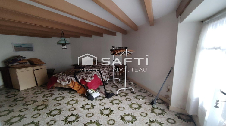 Ma-Cabane - Vente Maison Saint-Amant-de-Boixe, 90 m²