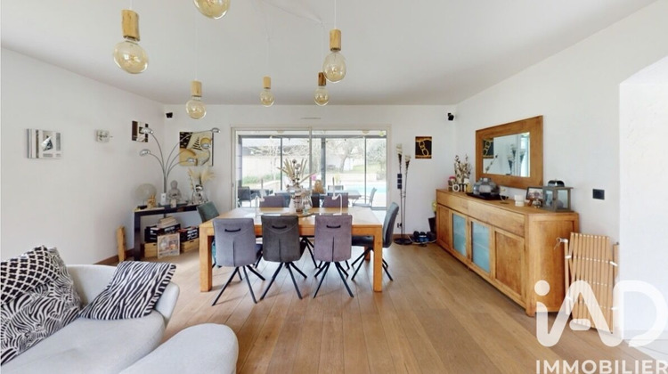 Ma-Cabane - Vente Maison Saint-Amant-de-Boixe, 170 m²