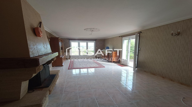 Ma-Cabane - Vente Maison Saint-Amant-de-Boixe, 144 m²