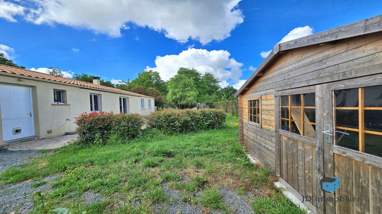 Ma-Cabane - Vente Maison Saint-André-Treize-Voies, 97 m²