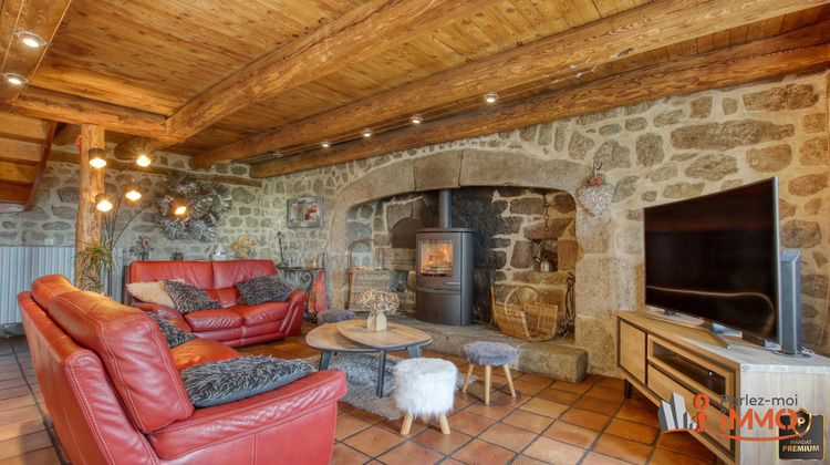Ma-Cabane - Vente Maison Saint-Anthème, 312 m²
