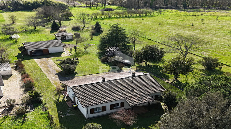 Ma-Cabane - Vente Maison SAINT-ANTOINE-DE-BREUILH, 101 m²