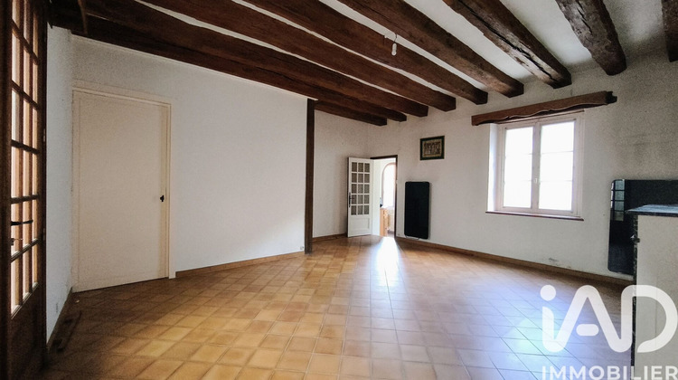 Ma-Cabane - Vente Maison Saint-Antoine-du-Rocher, 122 m²