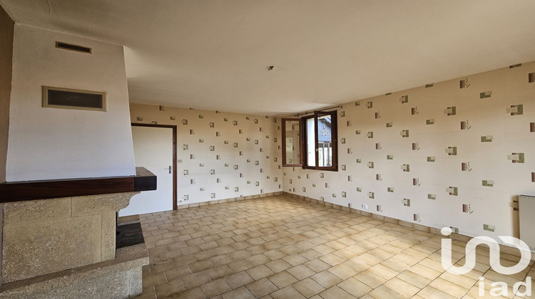 Ma-Cabane - Vente Maison Saint-Antoine-du-Rocher, 106 m²