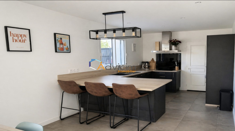 Ma-Cabane - Vente Maison Saint-Antoine-du-Rocher, 129 m²