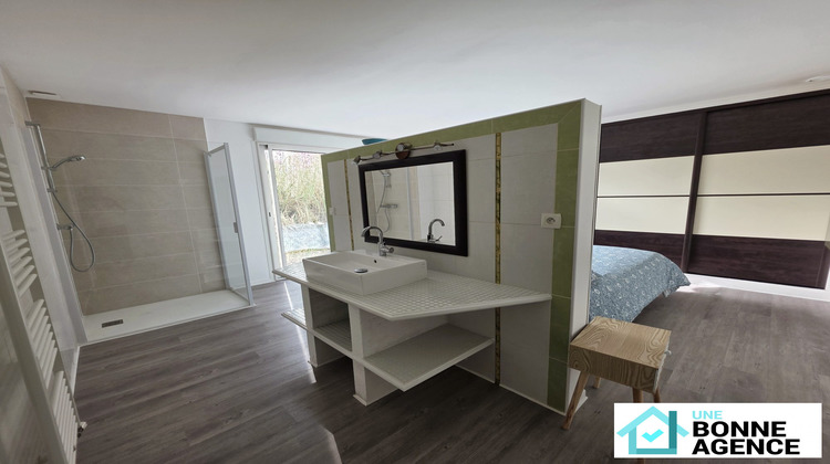 Ma-Cabane - Vente Maison Saint-Antoine-du-Rocher, 158 m²