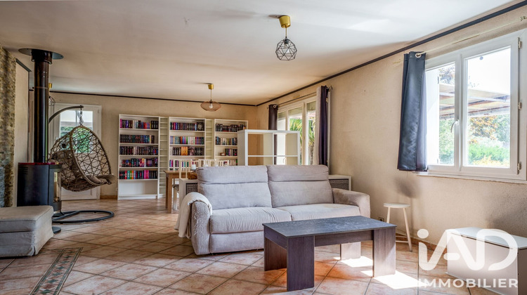 Ma-Cabane - Vente Maison Saint-Antoine-du-Rocher, 83 m²