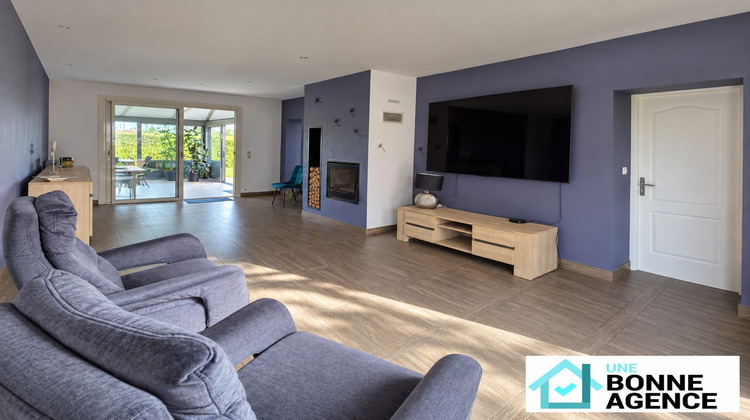 Ma-Cabane - Vente Maison Saint-Antoine-du-Rocher, 158 m²