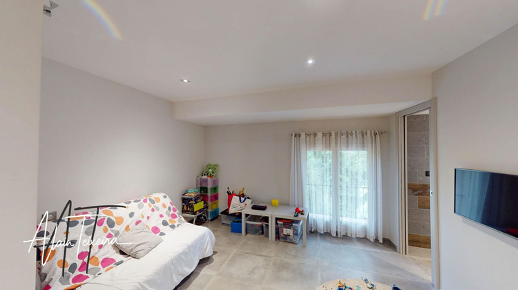 Ma-Cabane - Vente Maison Saint-Antonin-du-Var, 210 m²