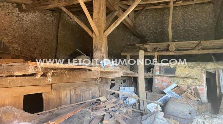 Ma-Cabane - Vente Maison SAINT-ASTIER, 500 m²